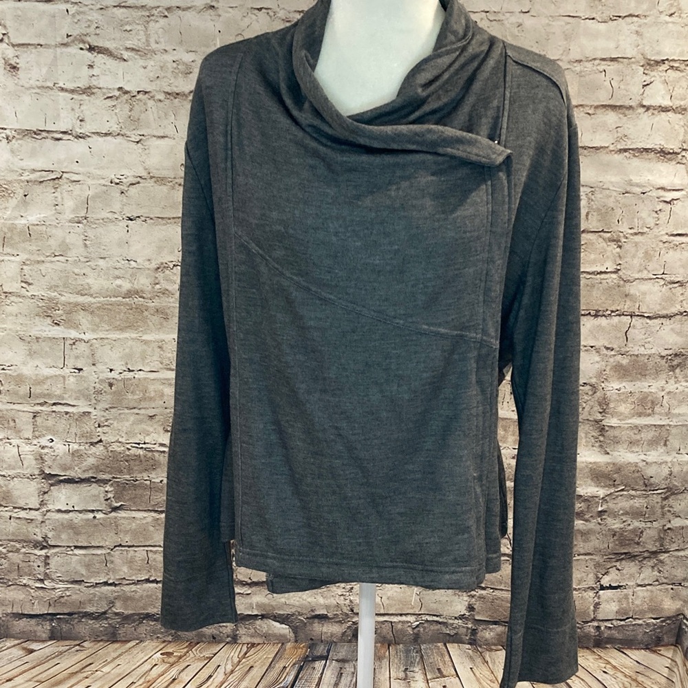 Like New- G by Giuliana Gray Women’s Asymmetrical Sweatshirt/ Jacket